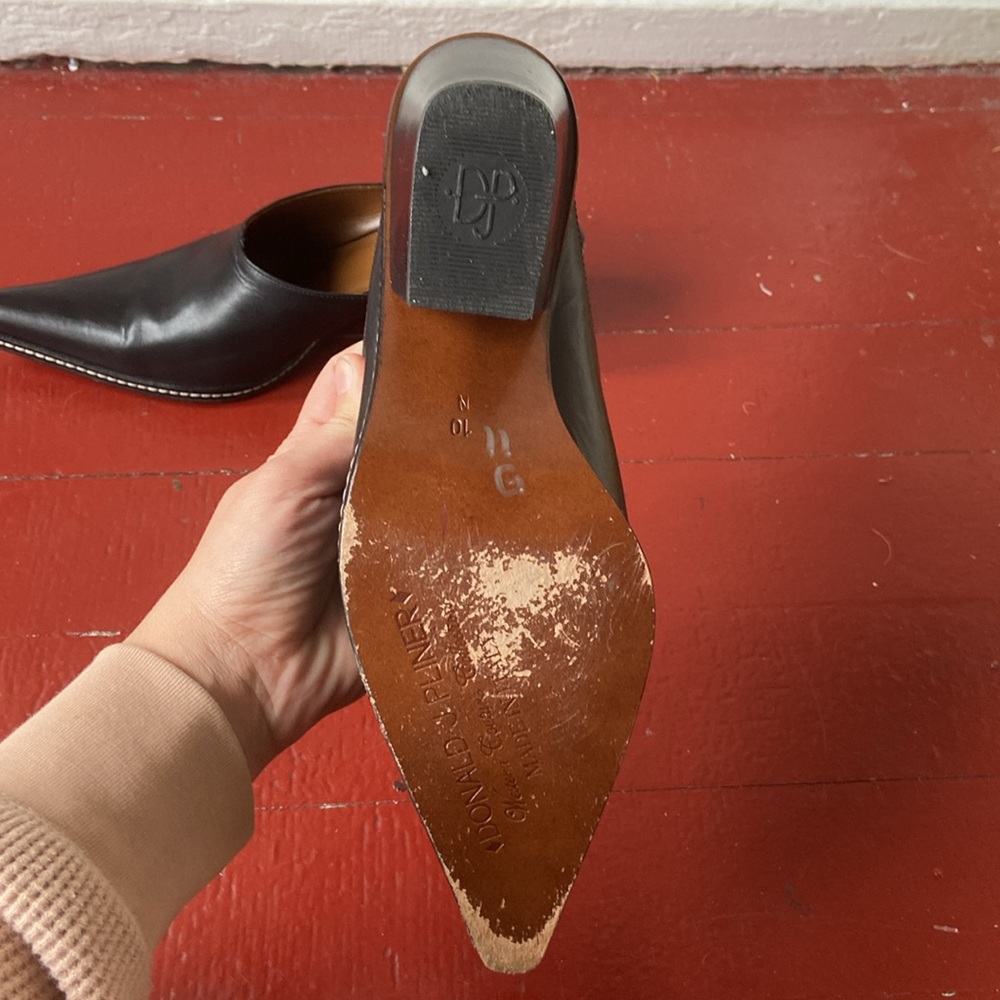 Donald J. Pliner Black Pointed Leather Slip-On Mules - Picture 3 of 5